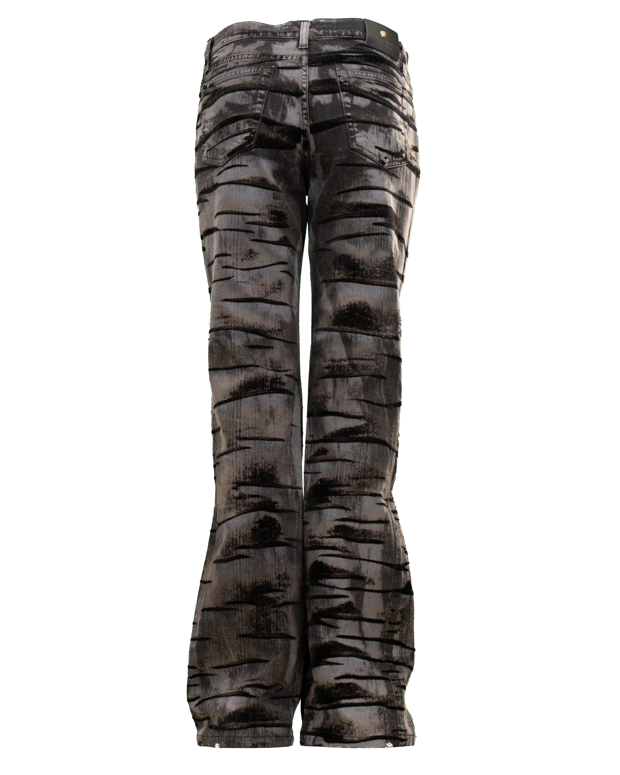 Versace Pantalone In Jeans Con Disegno Velluto Nero E Dorato 2 Versace Pantalone In Jeans Con Disegno Velluto Nero E Dorato - Foto 2