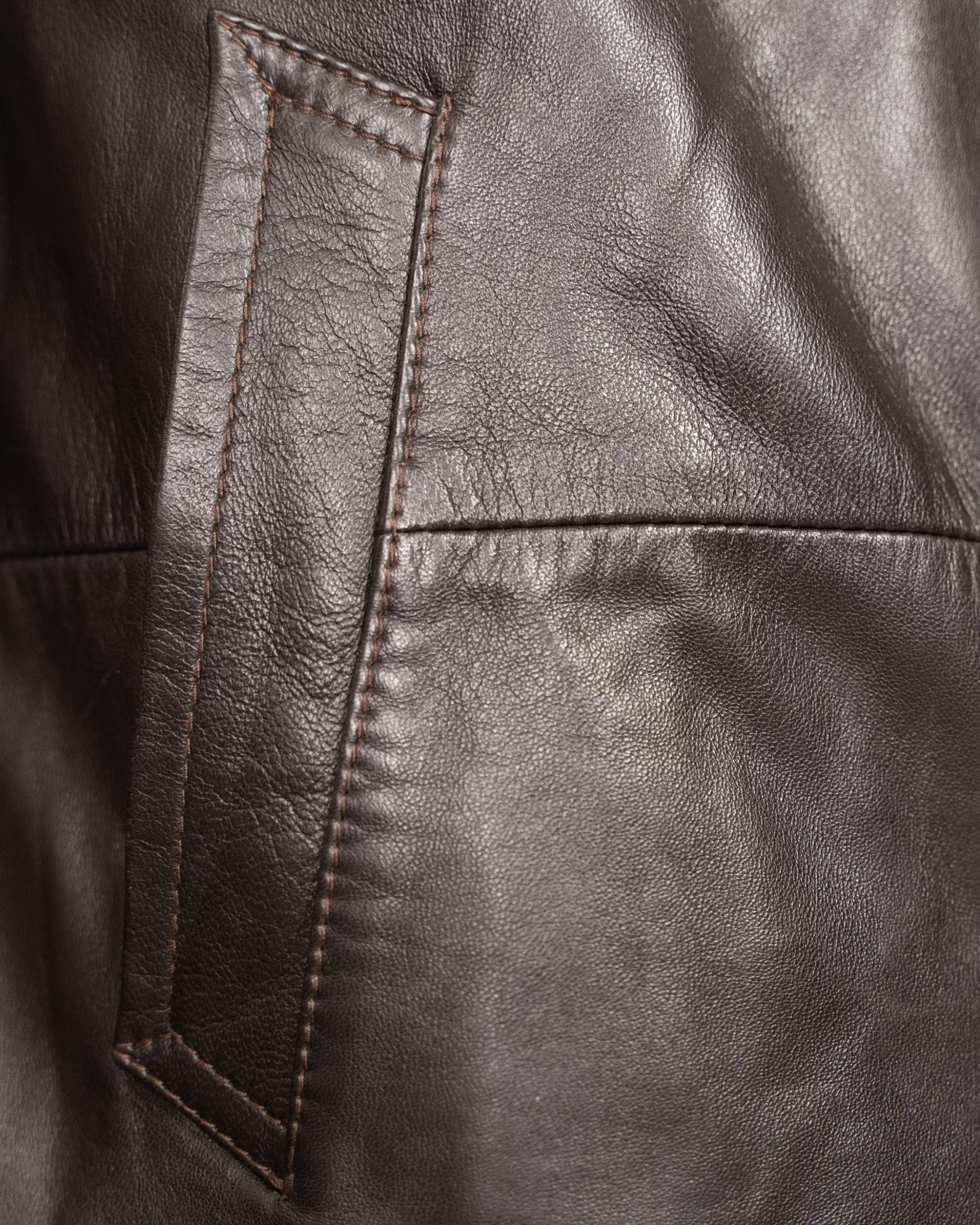 Cappotto artigianale da uomo in pelle con interno in lapin color testa di moro - foto 4
