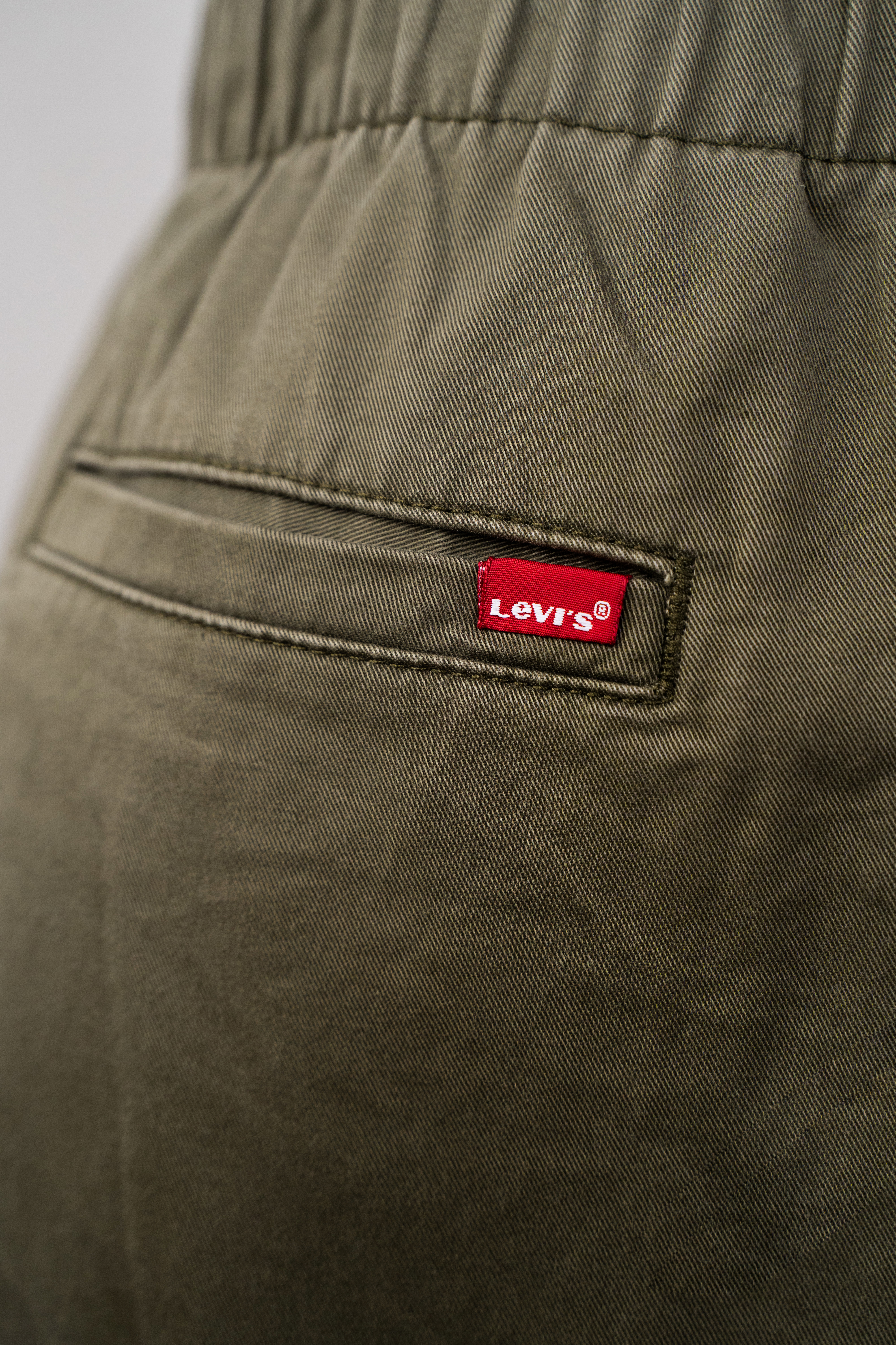 Pantalone Uomo Levi'S Chino Verde Militare Jogger Elastico Caviglia Vintage Anni 2000 4 Pantalone Uomo Levi'S Chino Verde Militare Jogger Elastico Caviglia Vintage Anni 2000 - Foto 4
