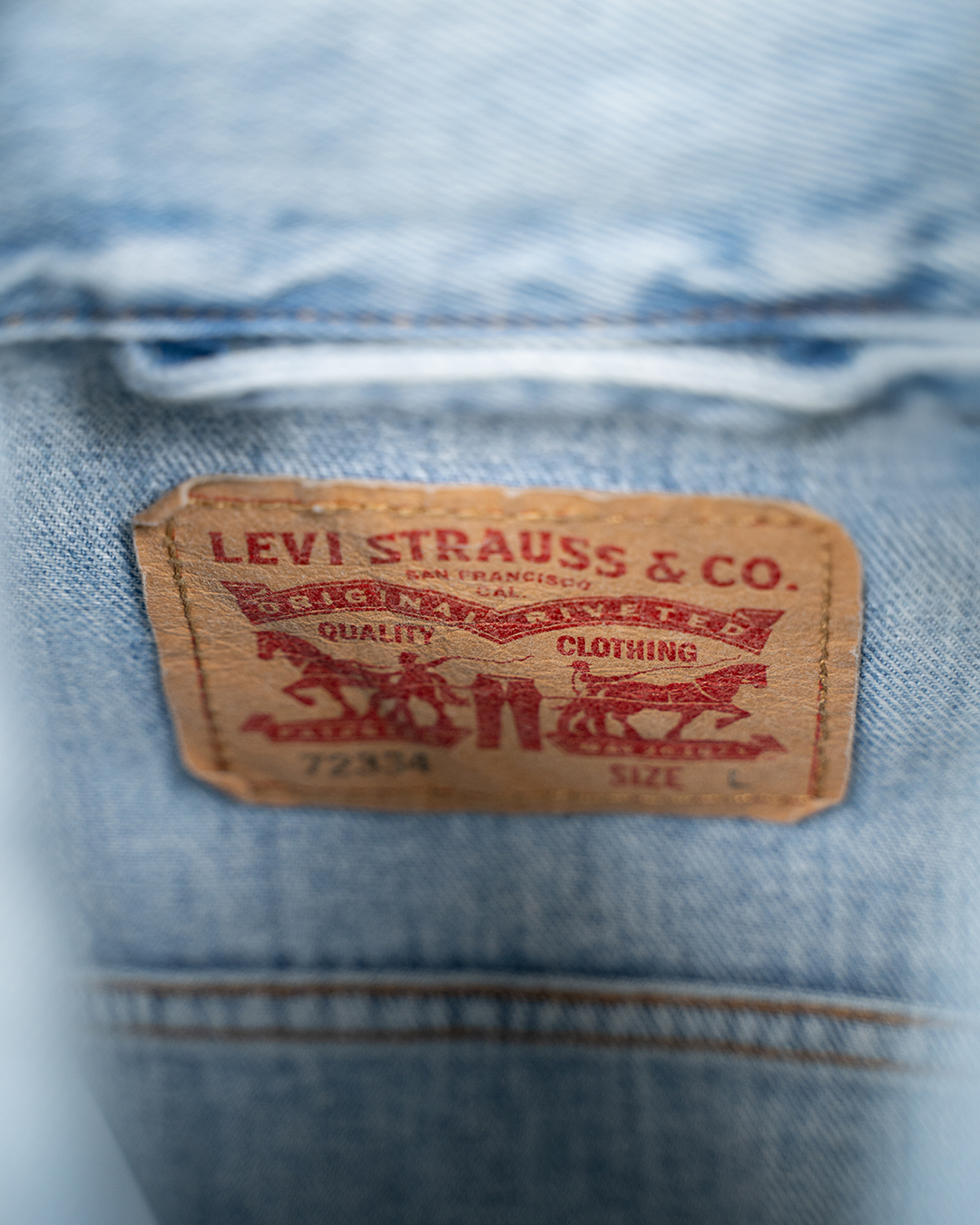 Giacca Di Jeans Donna Levi'S Blu Chiaro Patch Two Horse In Pelle Vintage Anni 2000 4 Giacca Di Jeans Donna Levi'S Blu Chiaro Patch Two Horse In Pelle Vintage Anni 2000 - Foto 4