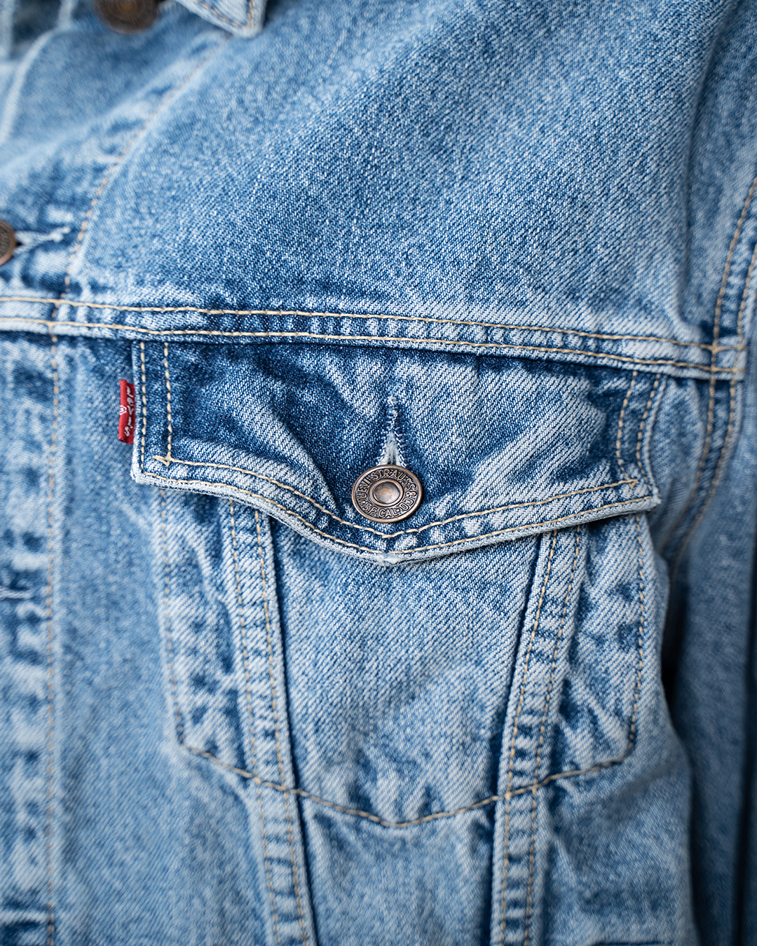 Giacca Di Jeans Levi'S Unisex Red Tab Azzurra Stonewash Trucker Vintage Anni 2000 4 Giacca Di Jeans Levi'S Unisex Red Tab Azzurra Stonewash Trucker Vintage Anni 2000 - Foto 4